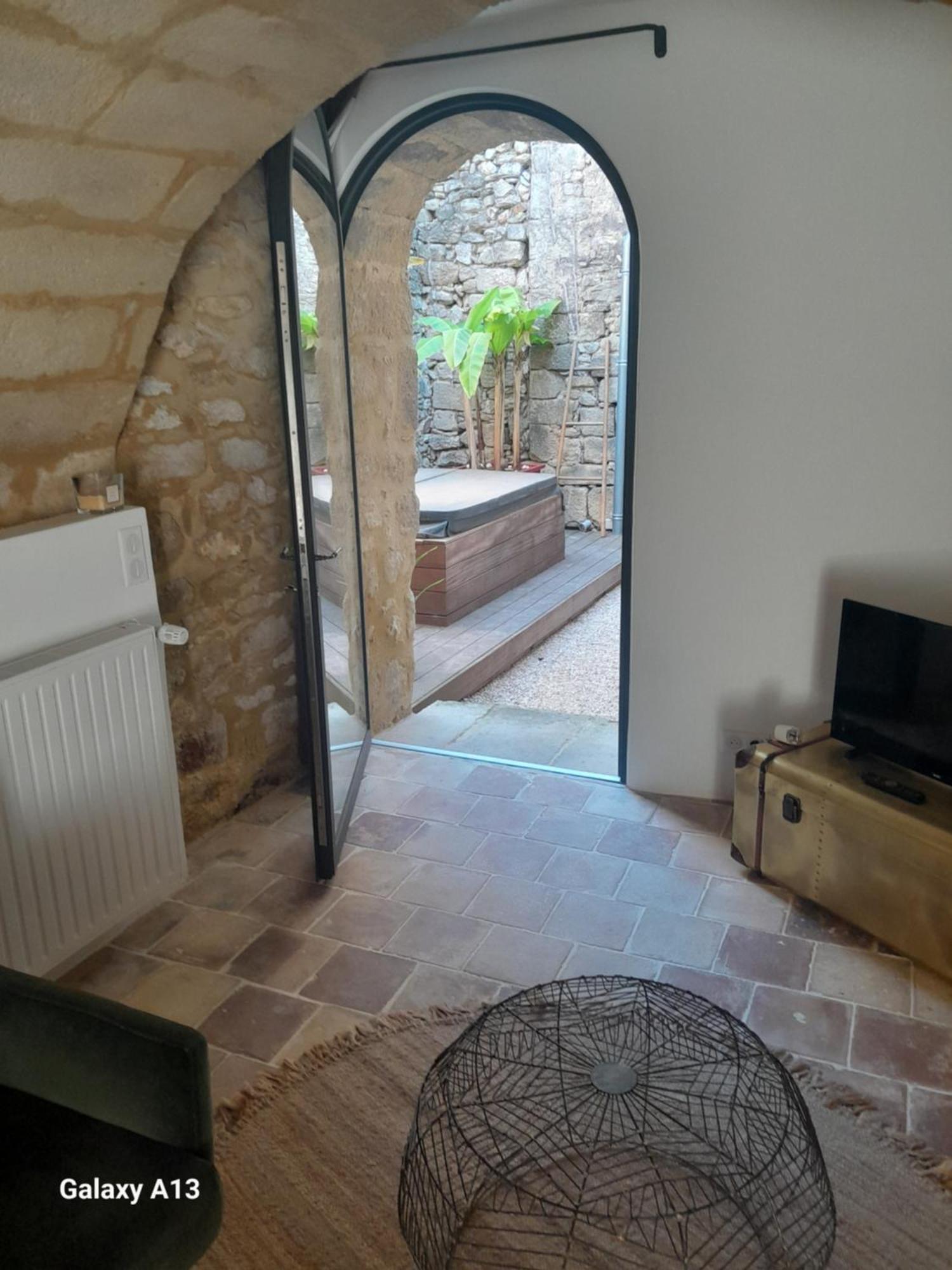 La Maison D'Aime Saint-Quentin-la-Poterie Ngoại thất bức ảnh